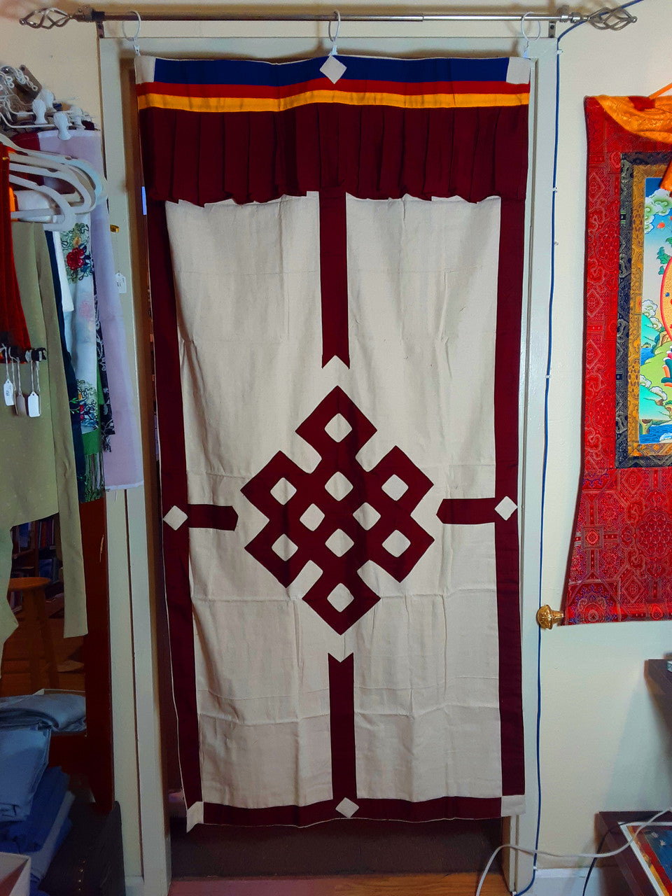 Door Curtain, Infinite Knot