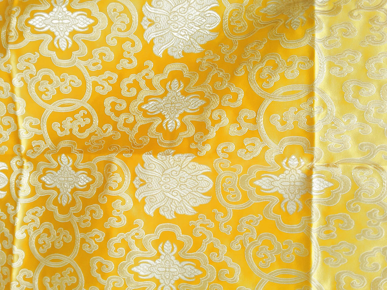 Yellow Center Brocade, 39" x 39"