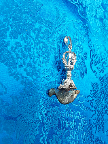 Silver Driguk Pendant with Meteorite Blade