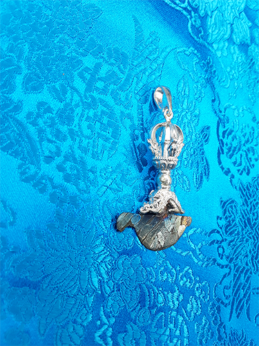 Silver Driguk Pendant with Meteorite Blade