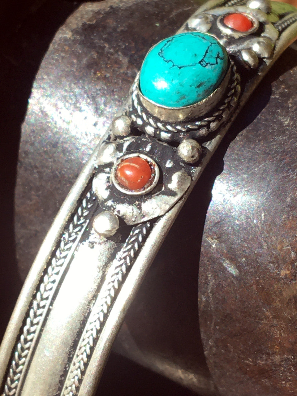 White Metal Turquoise Bracelet with Red Stones