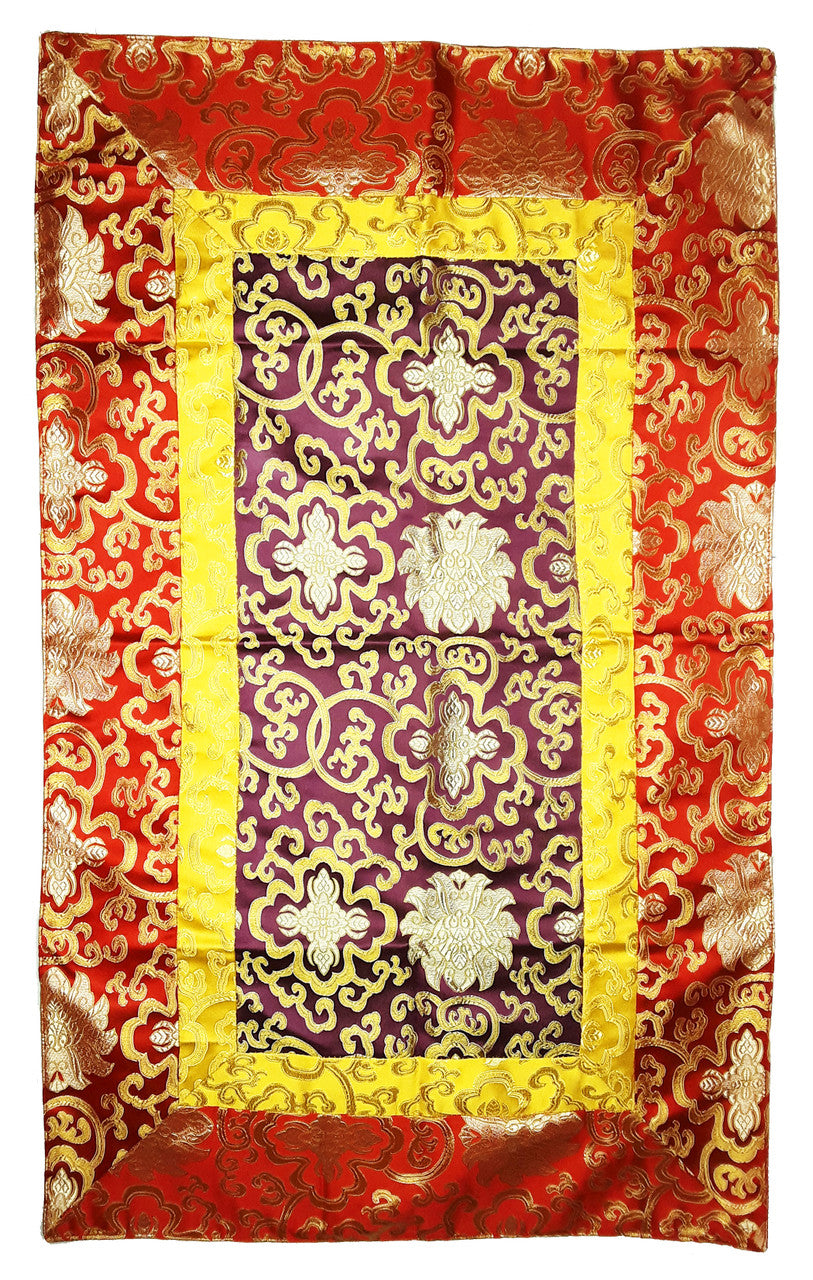 Brocade 20"x30"