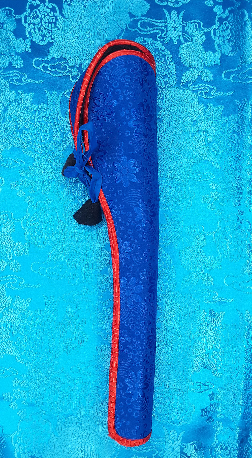 Resin Kangling w/ Brocade Case 12.5"