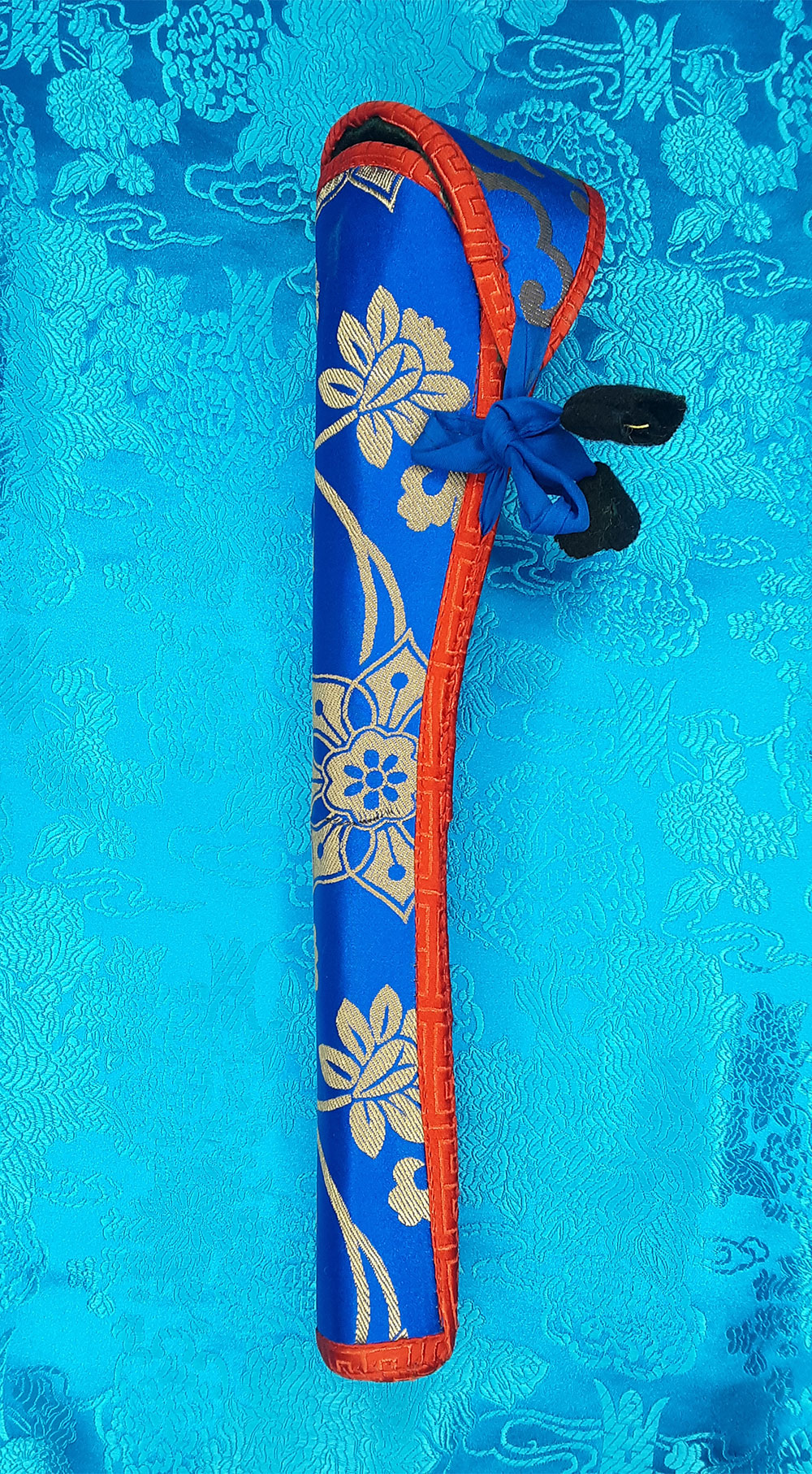 Resin Kangling w/ Brocade Case 12.5"