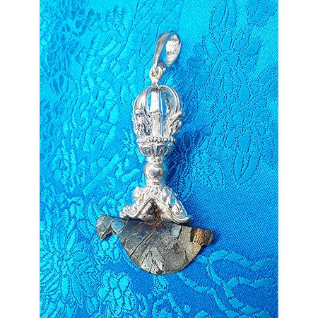 Silver Driguk Pendant with Meteorite Blade
