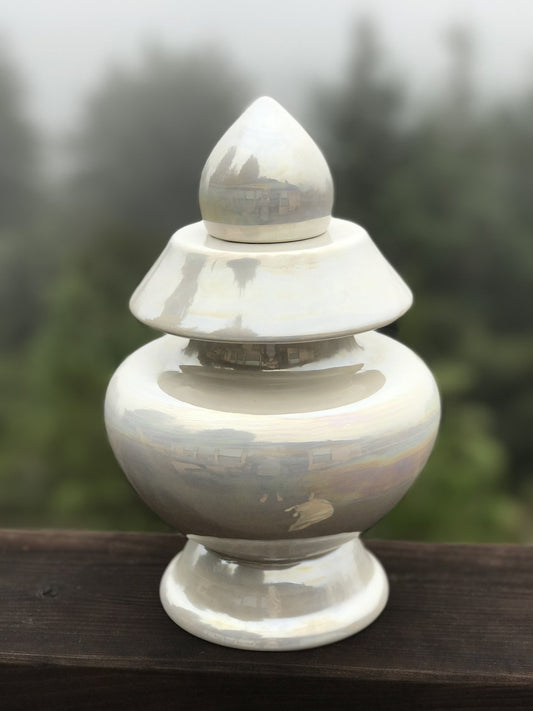 Mother of Pearl Treasure Vase