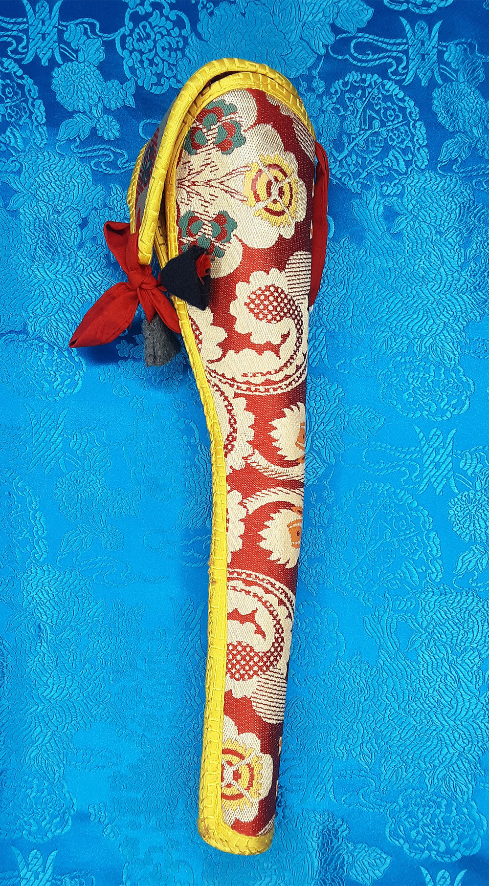 Resin Kangling w/ Brocade Case 12.5"