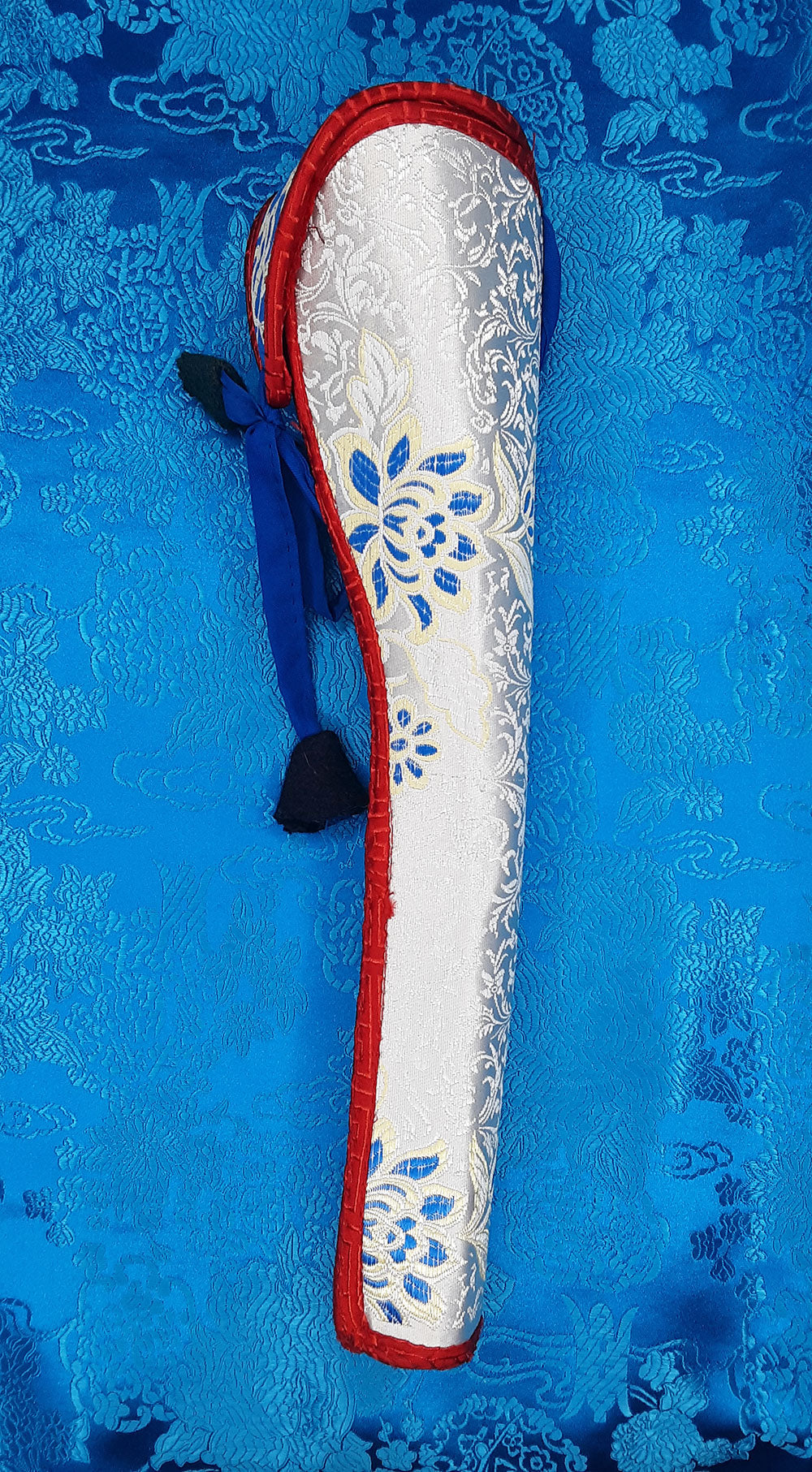 Resin Kangling w/ Brocade Case 12.5"